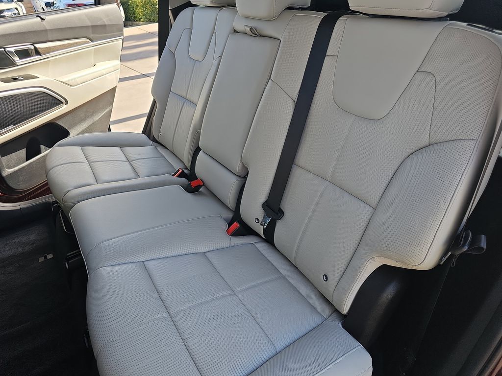 2022 Kia Telluride EX photo 13