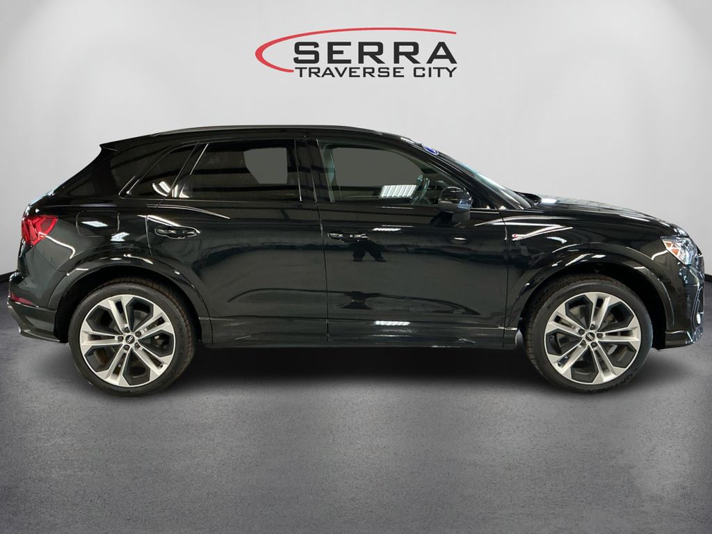 2022 Audi Q3 Premium Plus S line photo 3