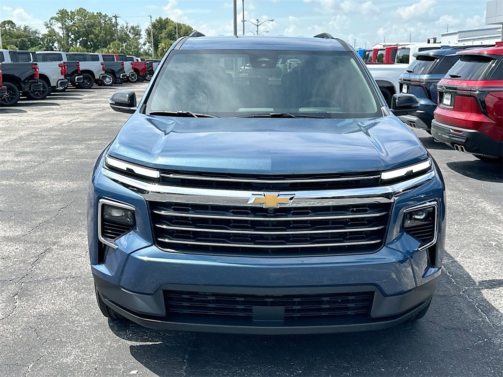 2026 Chevrolet Traverse photo 2