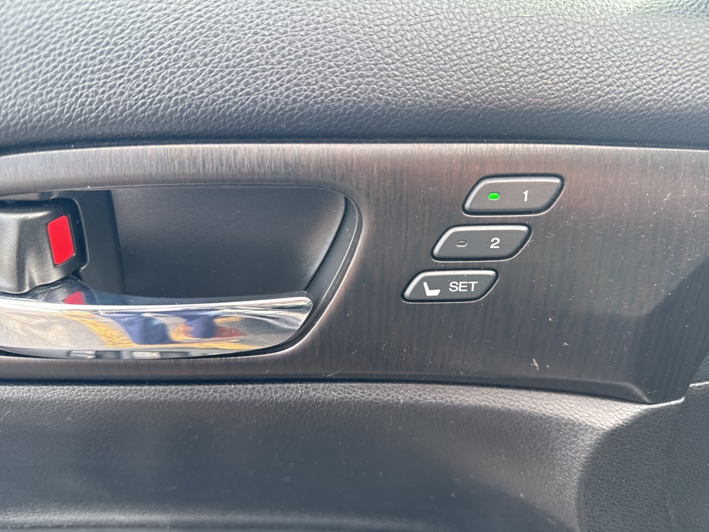 2015 Honda Accord EX-L photo 8