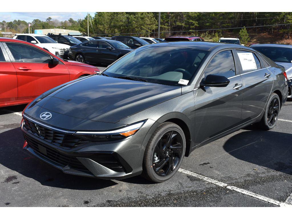 2026 Hyundai Elantra SEL's photo