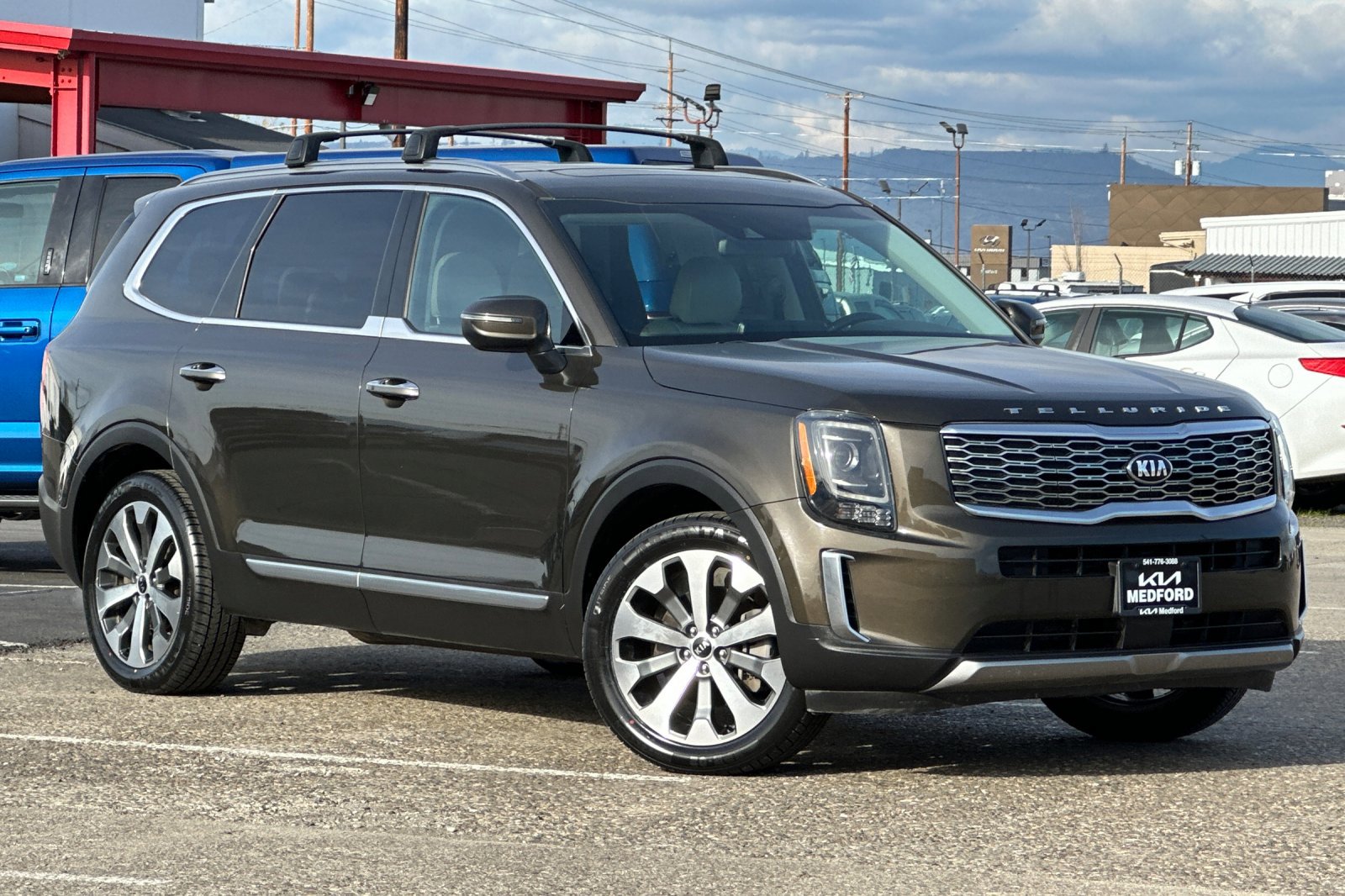 2020 Kia Telluride S photo 2