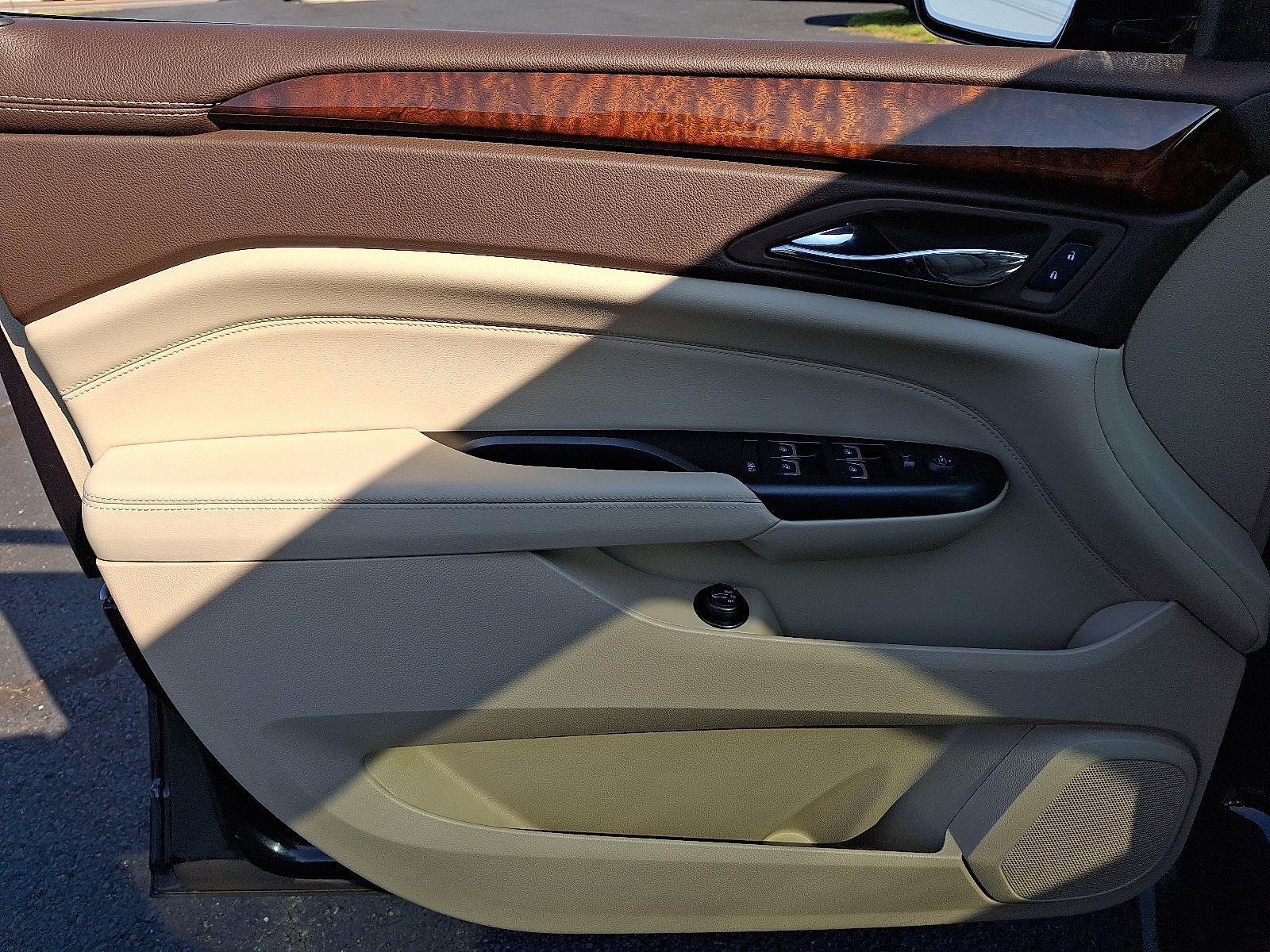 2015 Cadillac SRX Luxury photo 10