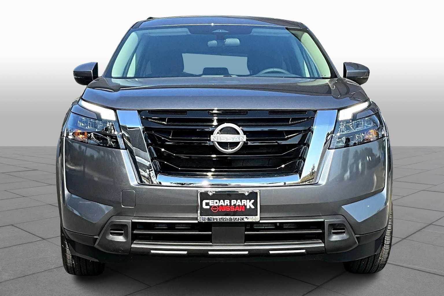 2025 Nissan Pathfinder SV photo 3