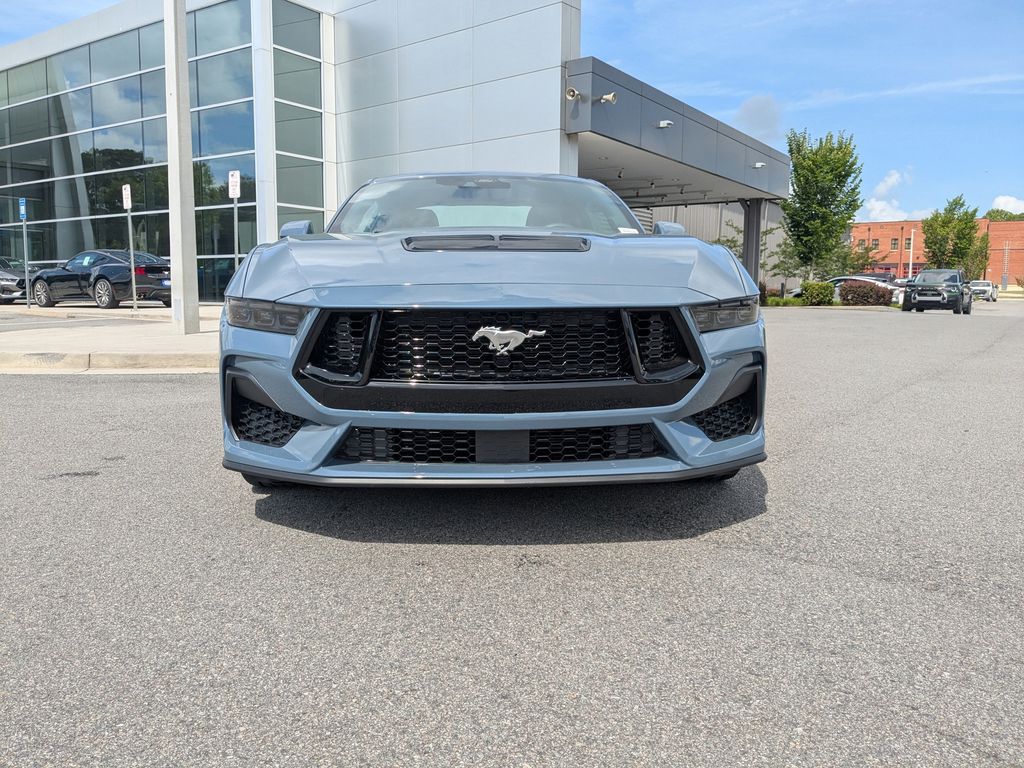 2025 Ford Mustang GT photo 9
