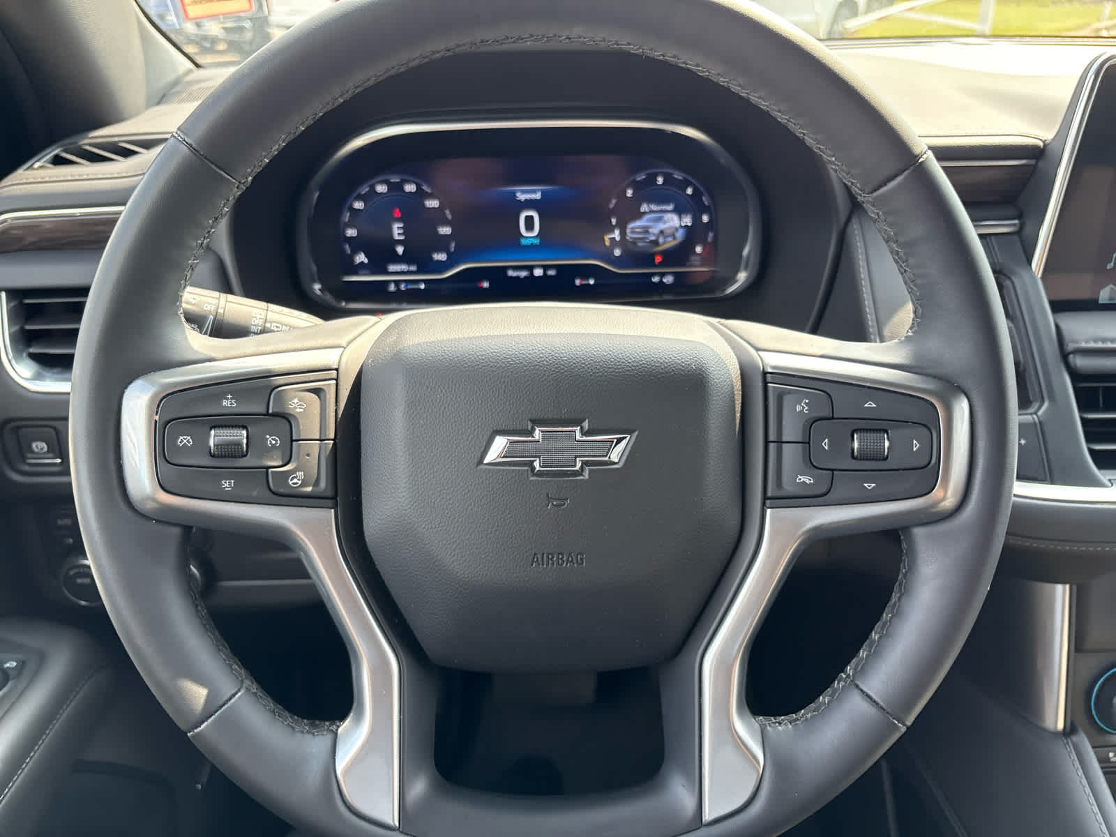 2024 Chevrolet Suburban Z71 photo 18