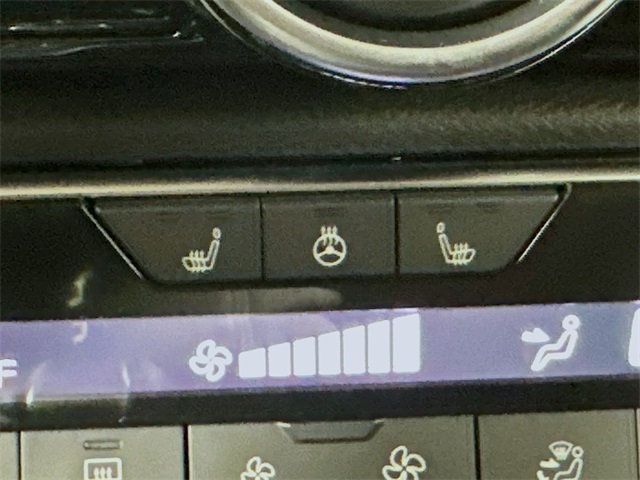 2025 Nissan Sentra SV photo 21