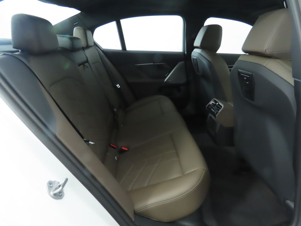 2026 Bmw i5 eDrive40 photo 22