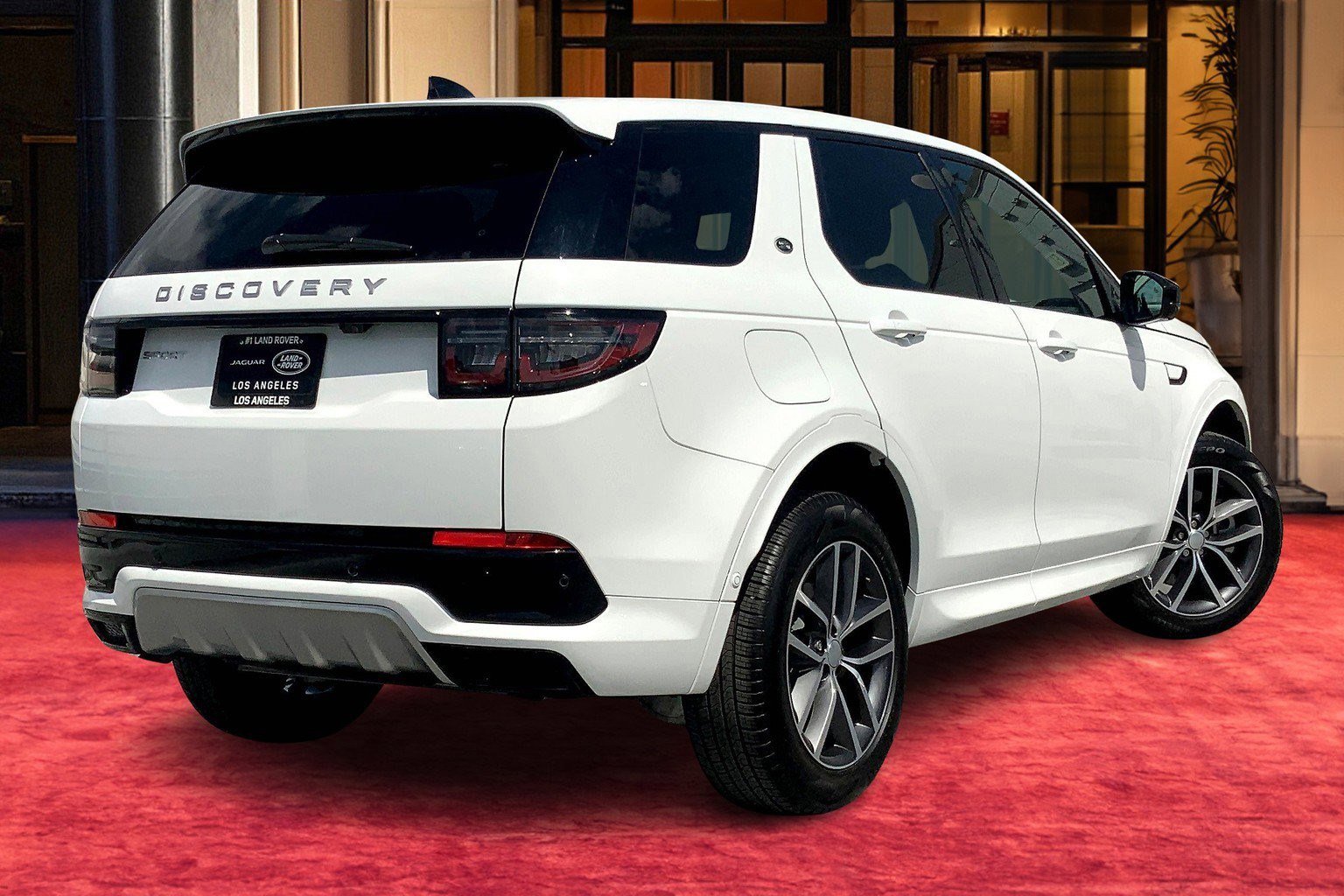 2024 Land Rover Discovery Sport S photo 12