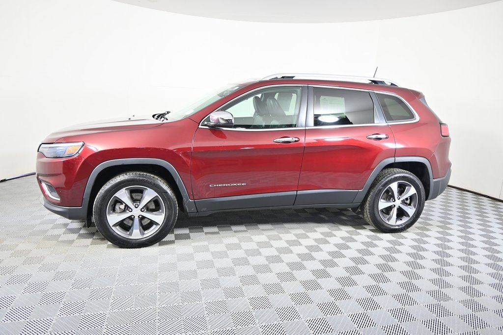 Used 2019 Jeep Cherokee Limited with VIN 1C4PJMDX0KD331330 for sale in Forest Lake, Minnesota