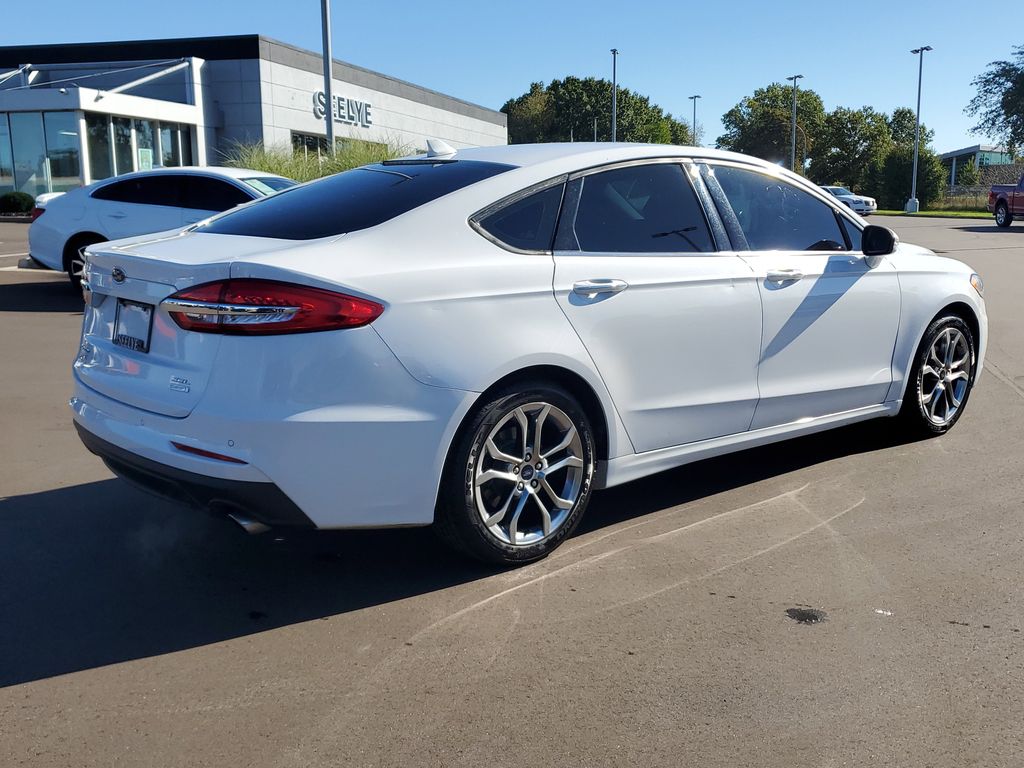 2020 Ford Fusion SEL photo 4