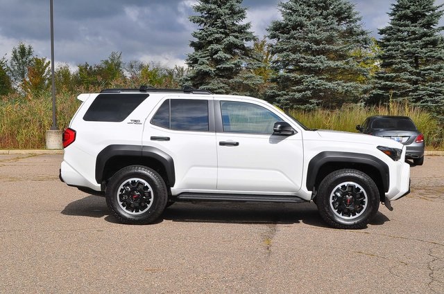 2025 Toyota 4Runner TRD Off-Road Premium photo 2