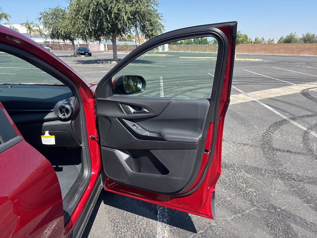 2026 Chevrolet Equinox LT photo 22