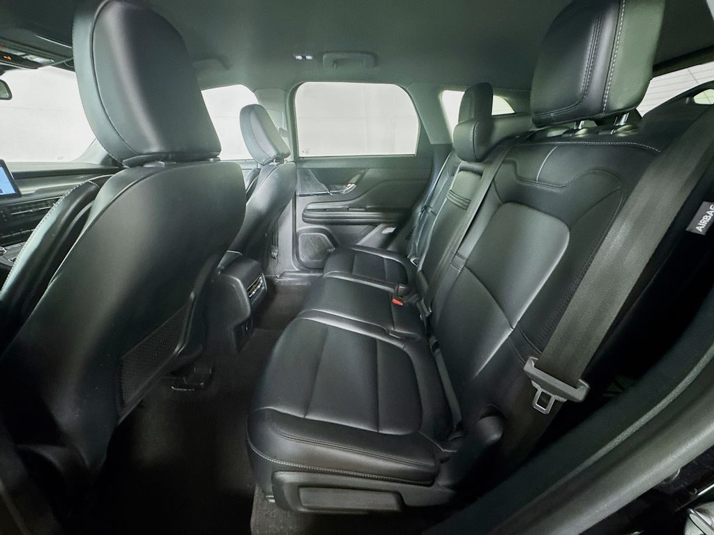 2021 Lincoln Corsair Standard photo 26