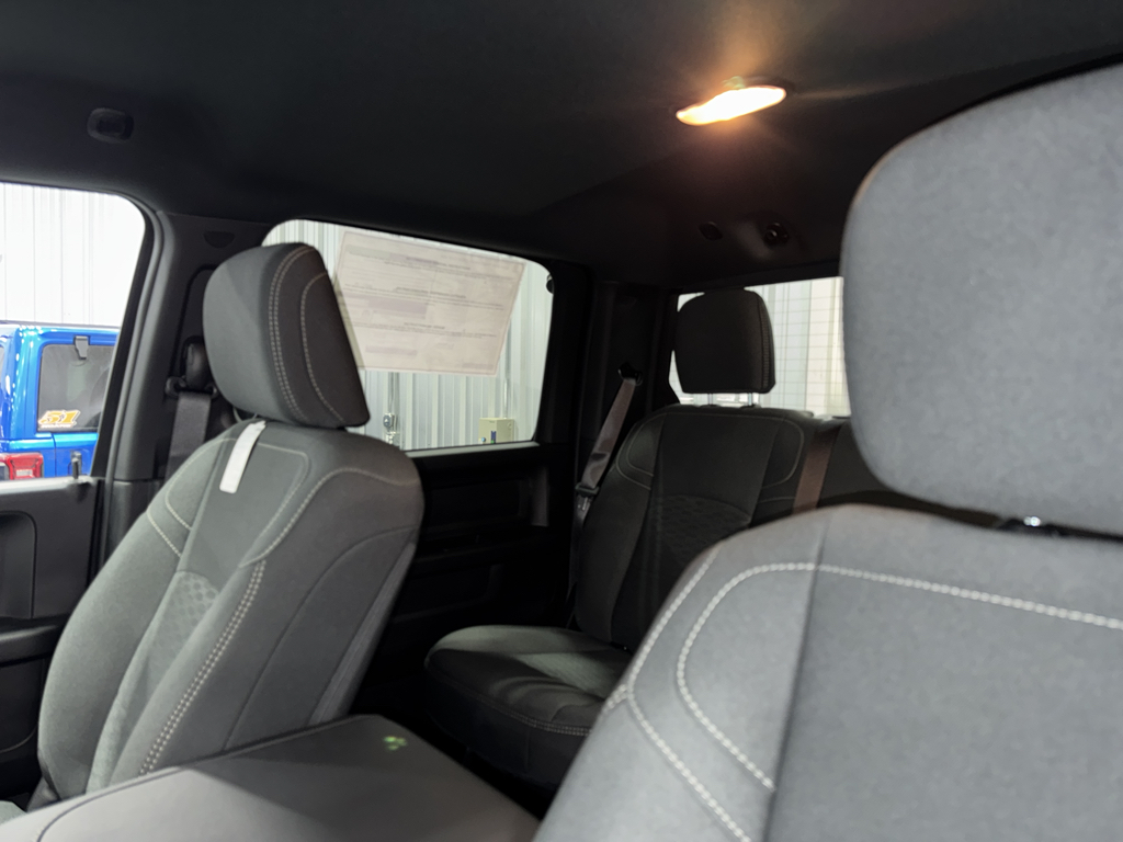 2025 Ram 2500 Tradesman photo 4