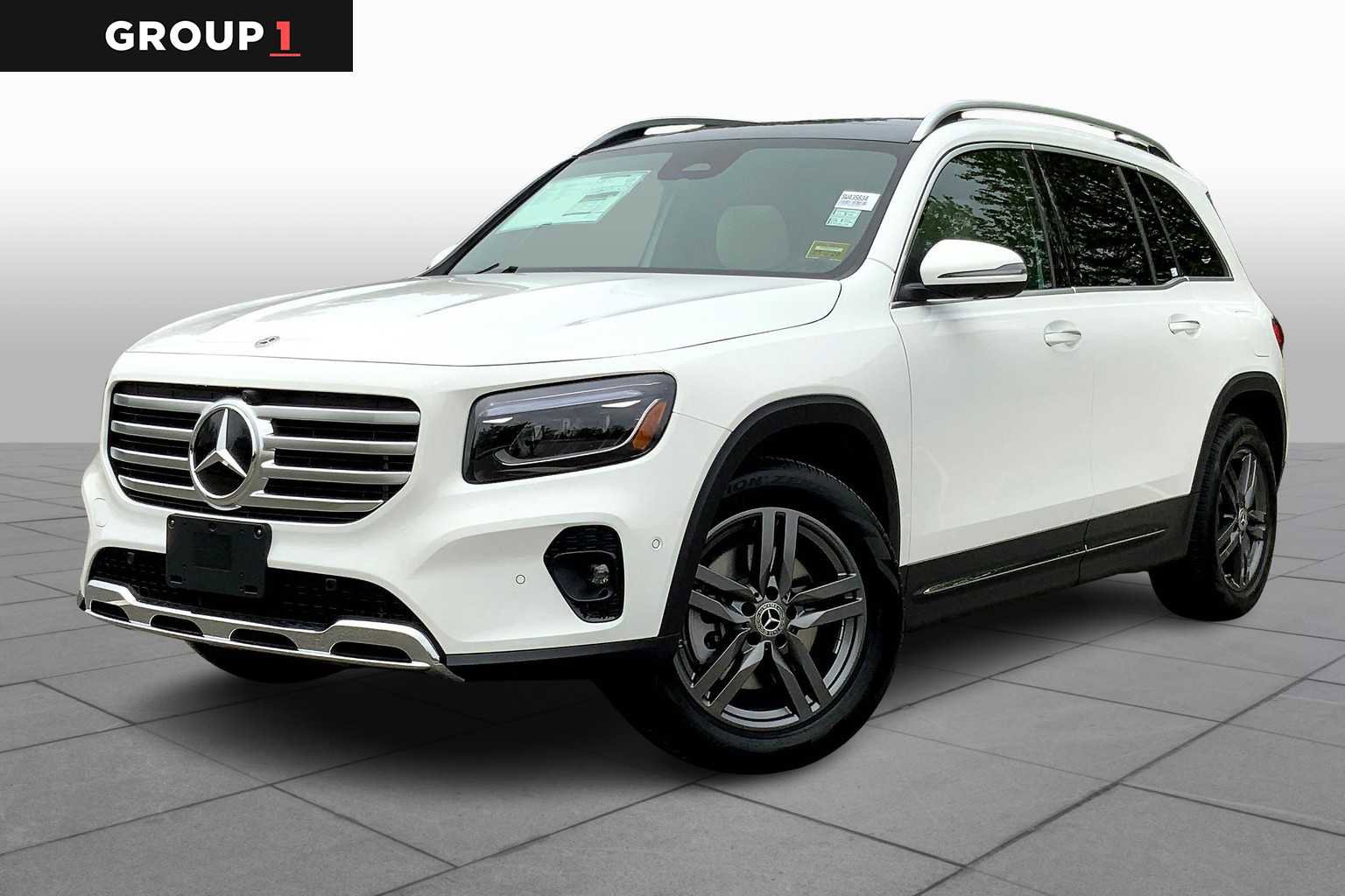 2025 Mercedes-Benz GLB Base's photo