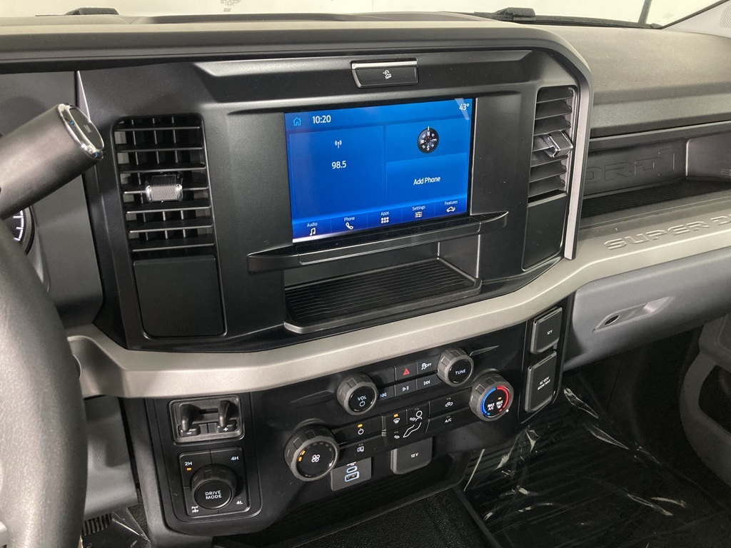 2025 Ford F-250 photo 2