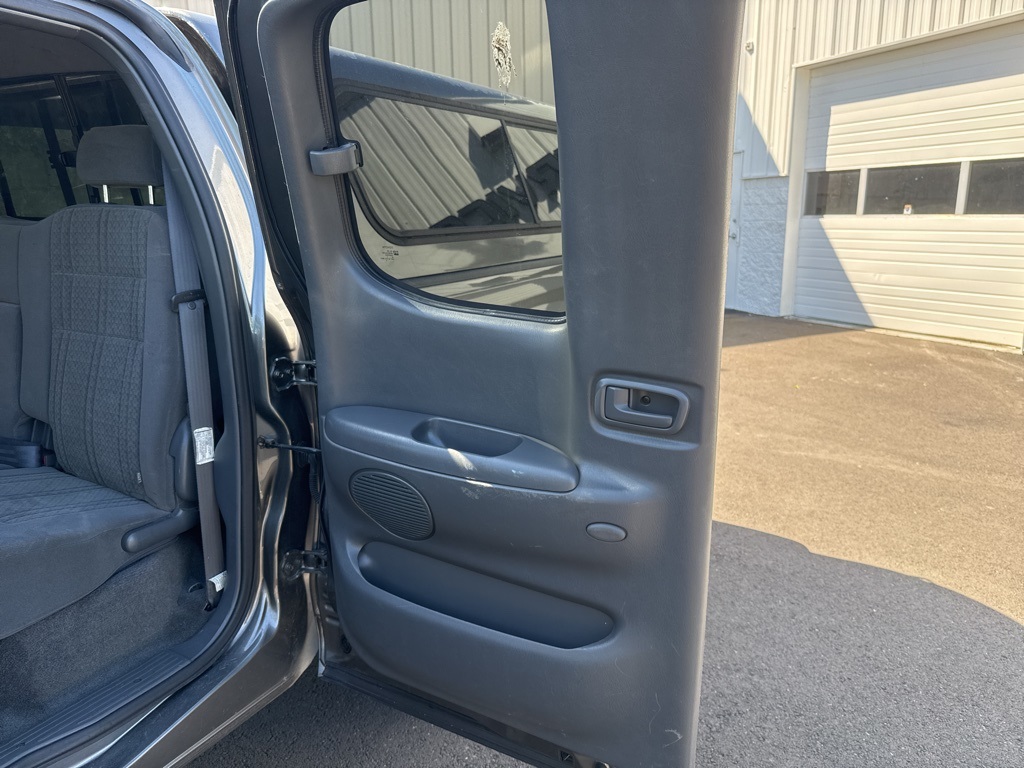 2004 Toyota Tundra SR5 photo 16
