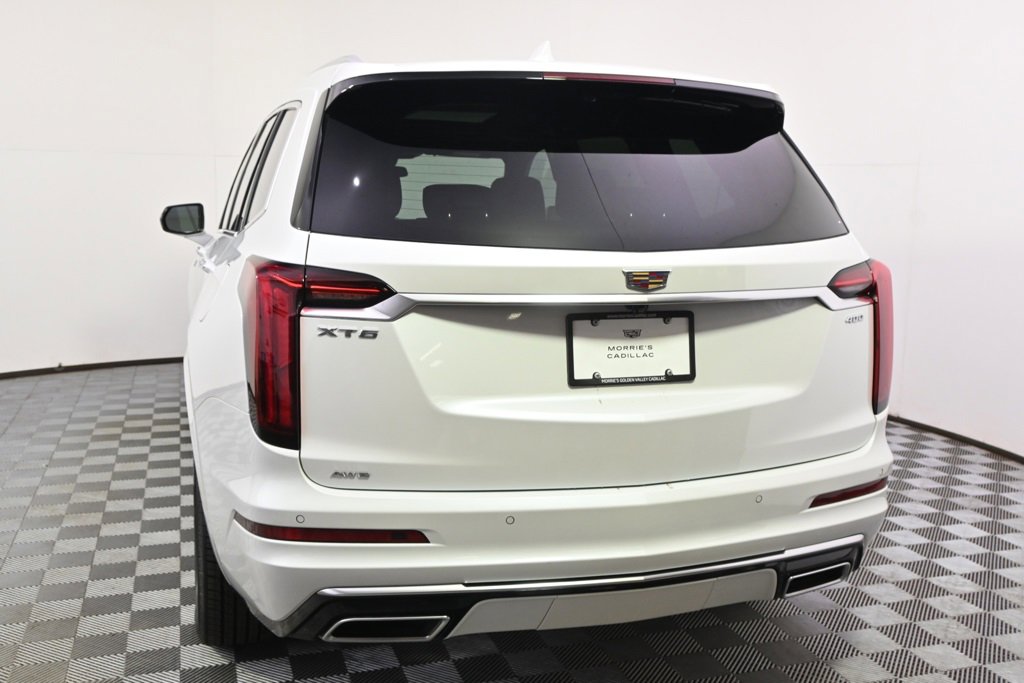 2025 Cadillac XT6 Premium Luxury photo 4