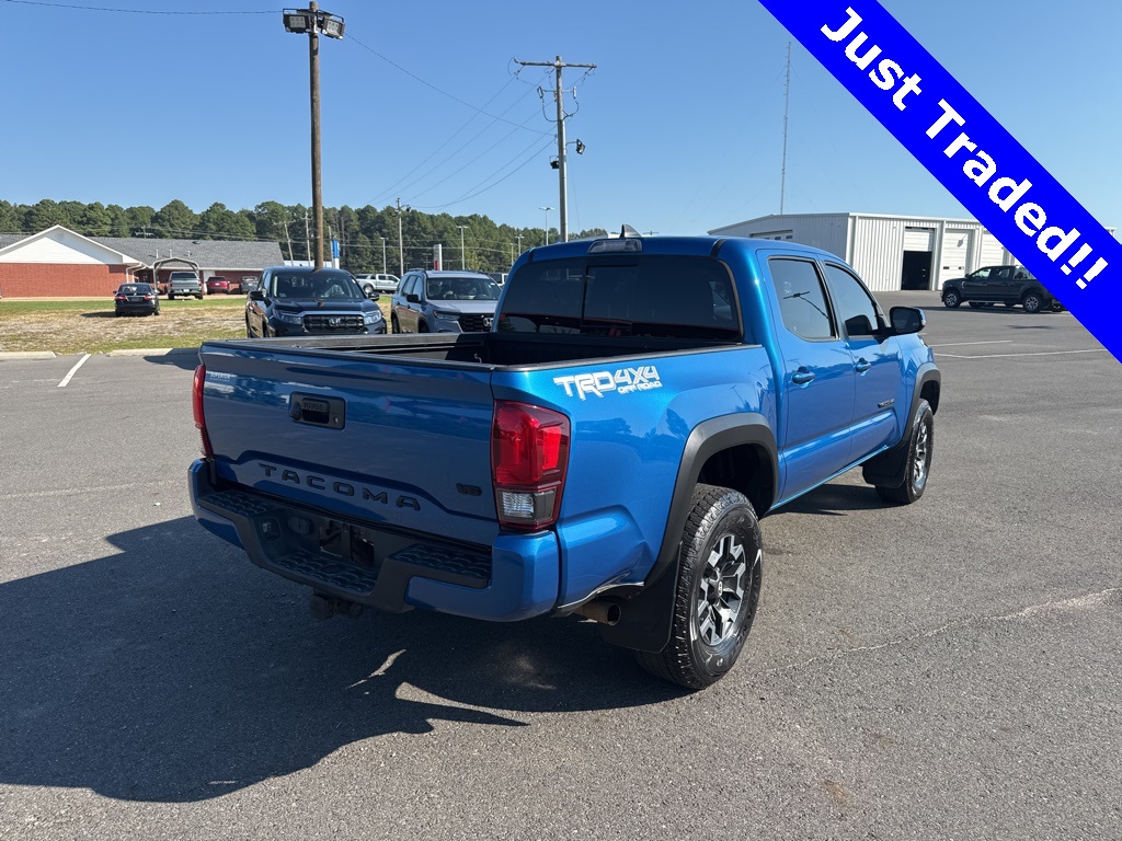 2018 Toyota Tacoma TRD Off-Road photo 3