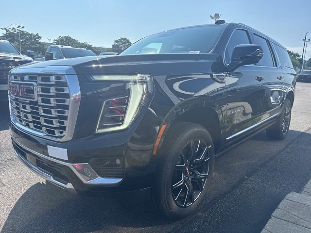 2025 Gmc Yukon XL Denali photo 2