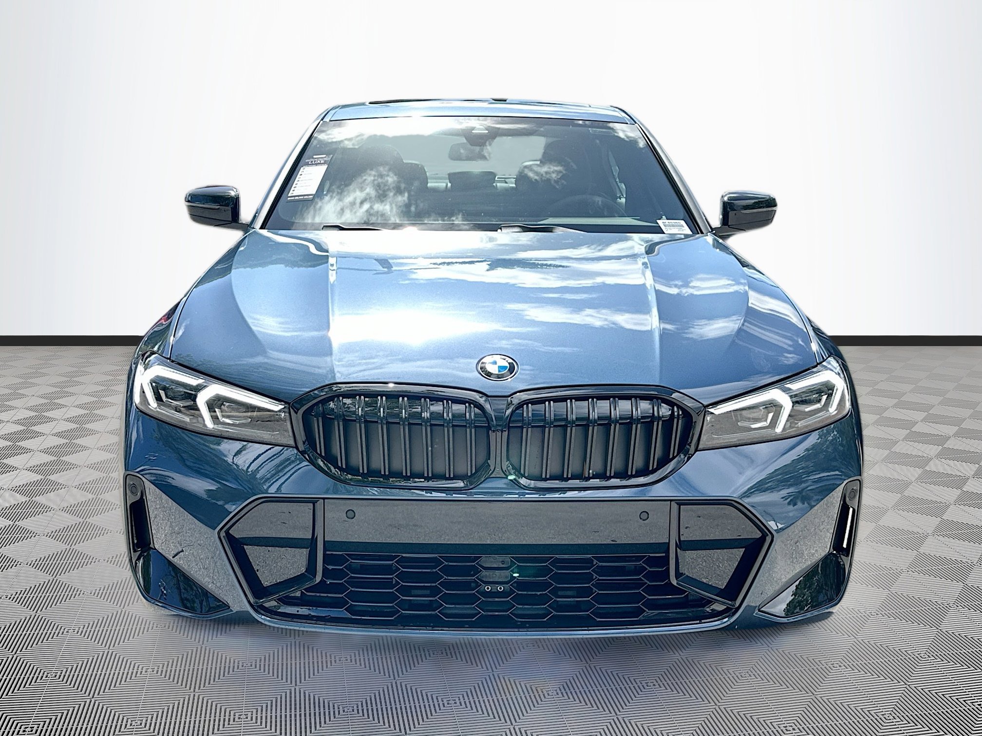 2026 Bmw 330i photo 2