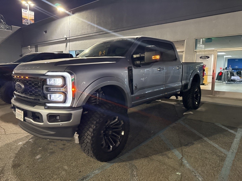 2024 Ford F-250 Super Duty Lariat's photo