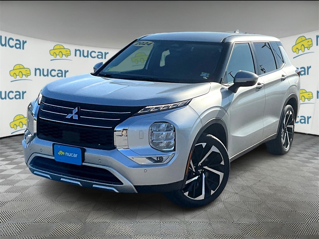 2024 Mitsubishi Outlander SE photo 3