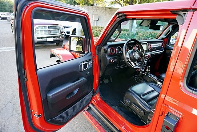 Certified Used 2022 Red Jeep Unlimited Rubicon 392 image 38