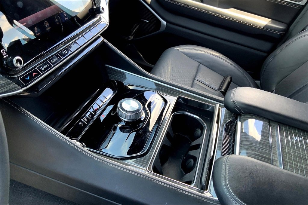 2022 Jeep Wagoneer Series II photo 16