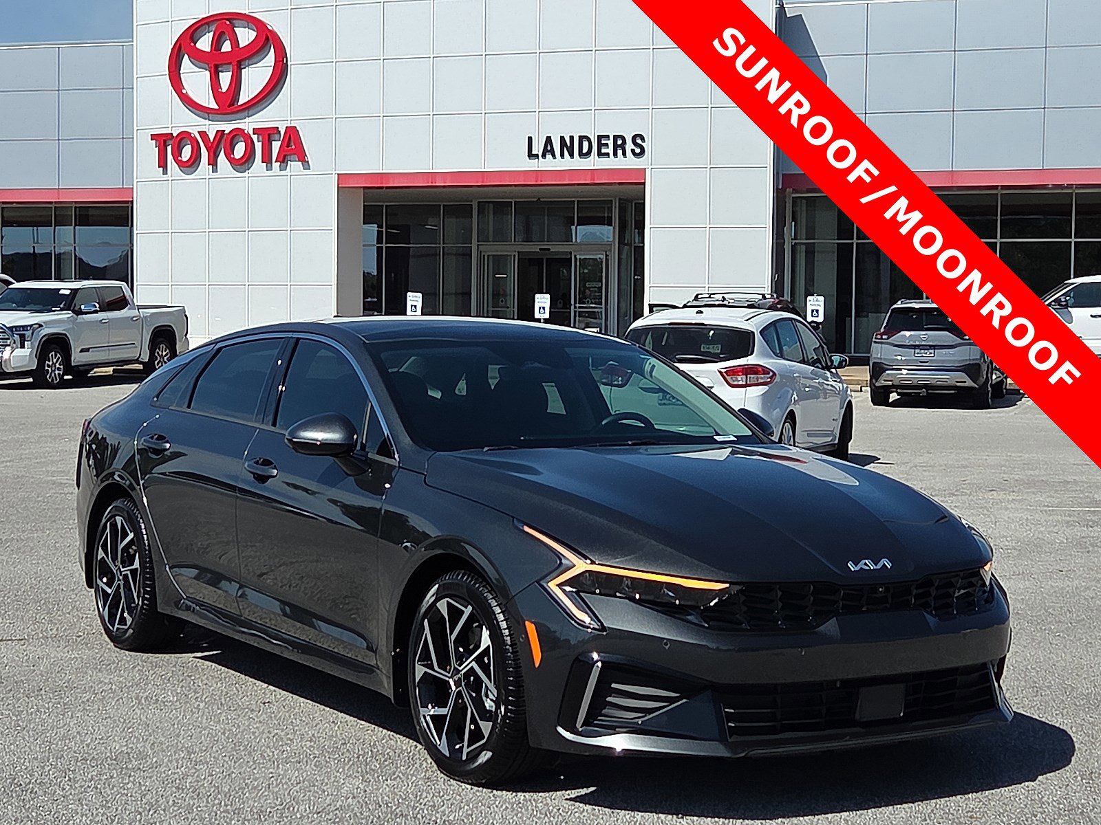 2025 Kia K5 EX's photo