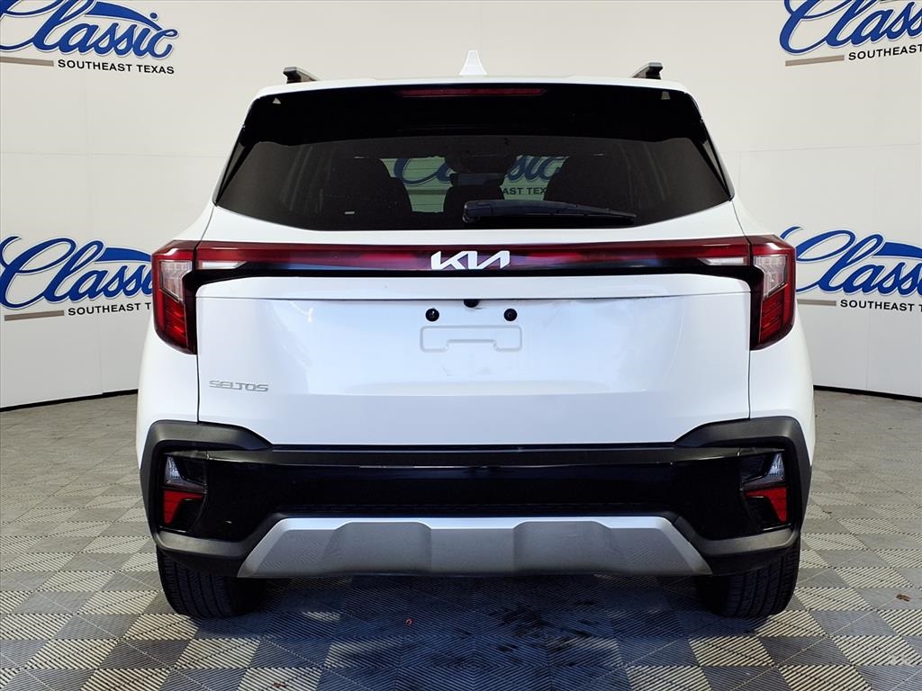 2024 Kia Seltos EX photo 4