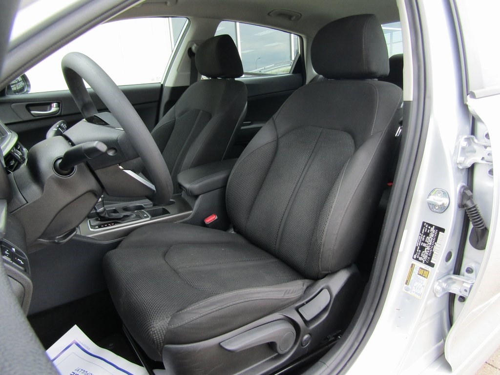 2019 Kia Optima LX photo 13