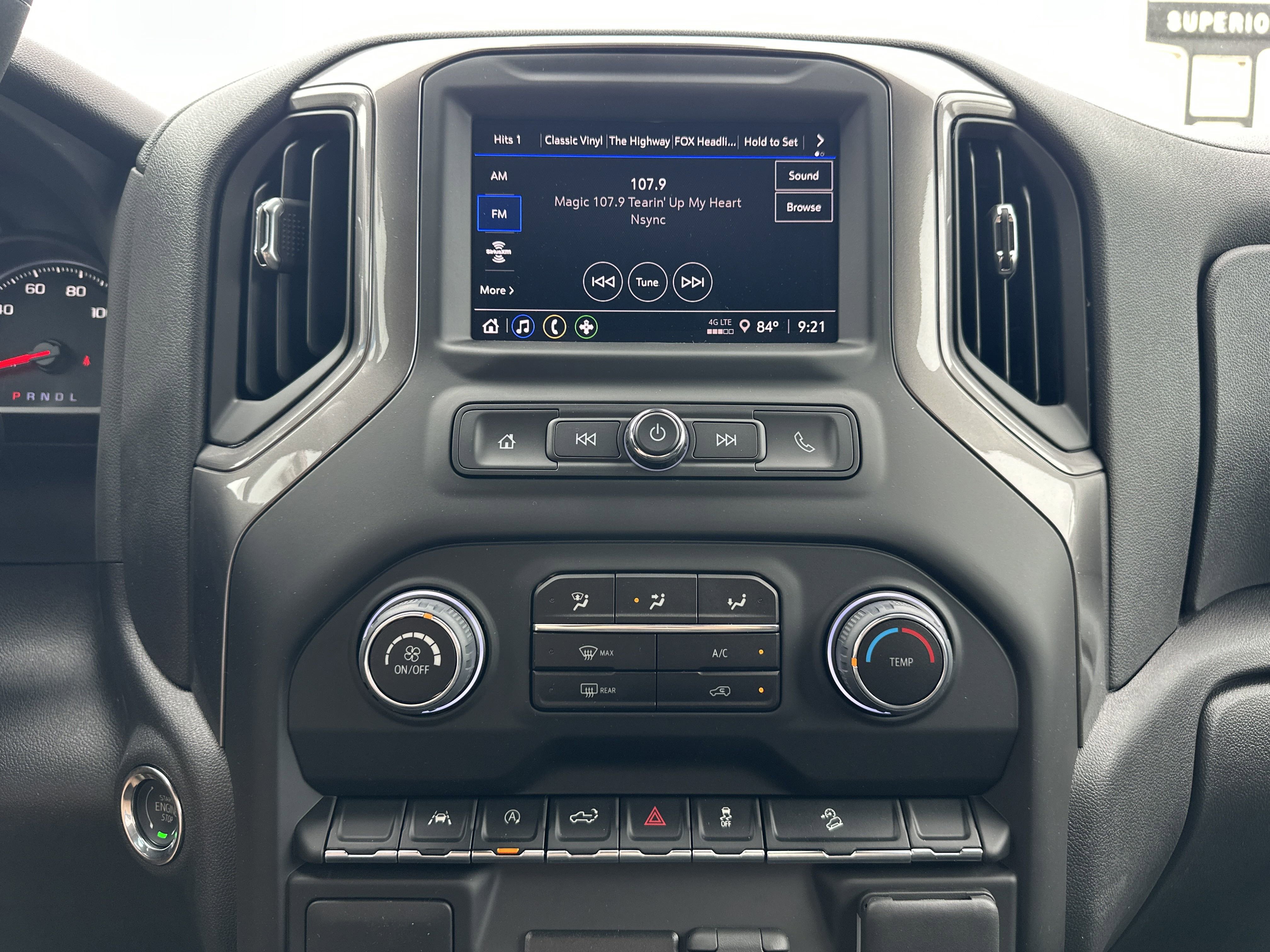 2025 Chevrolet Silverado 1500 Custom Trail Boss photo 8
