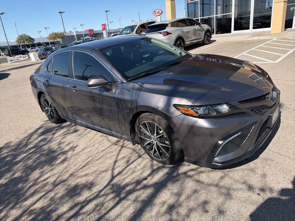 2024 Toyota Camry SE photo 8