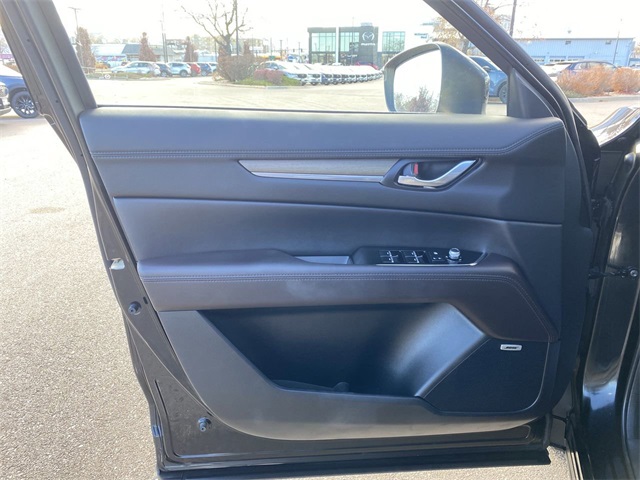 2019 Mazda CX-5 Signature photo 2