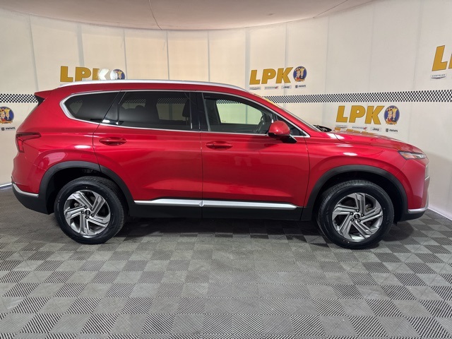 2022 Hyundai Santa Fe SEL photo 2