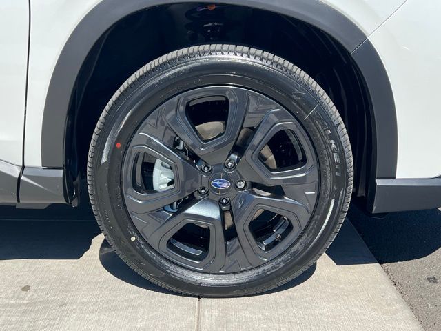 2025 Subaru Ascent Onyx Edition Touring photo 9
