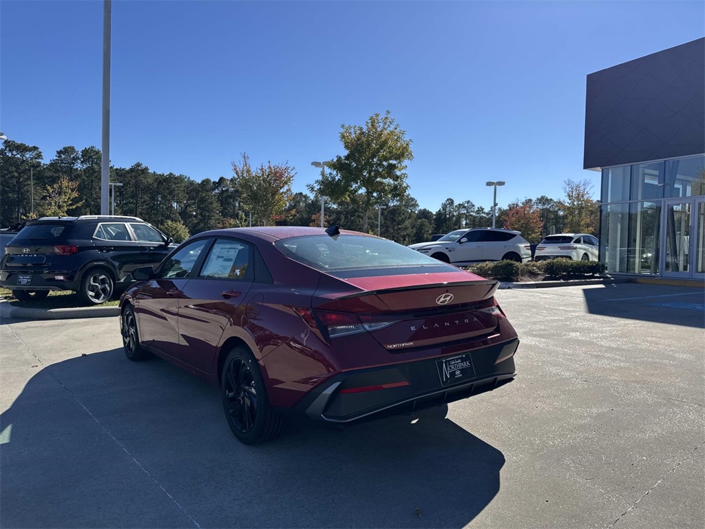 2026 Hyundai Elantra SEL Sport photo 3