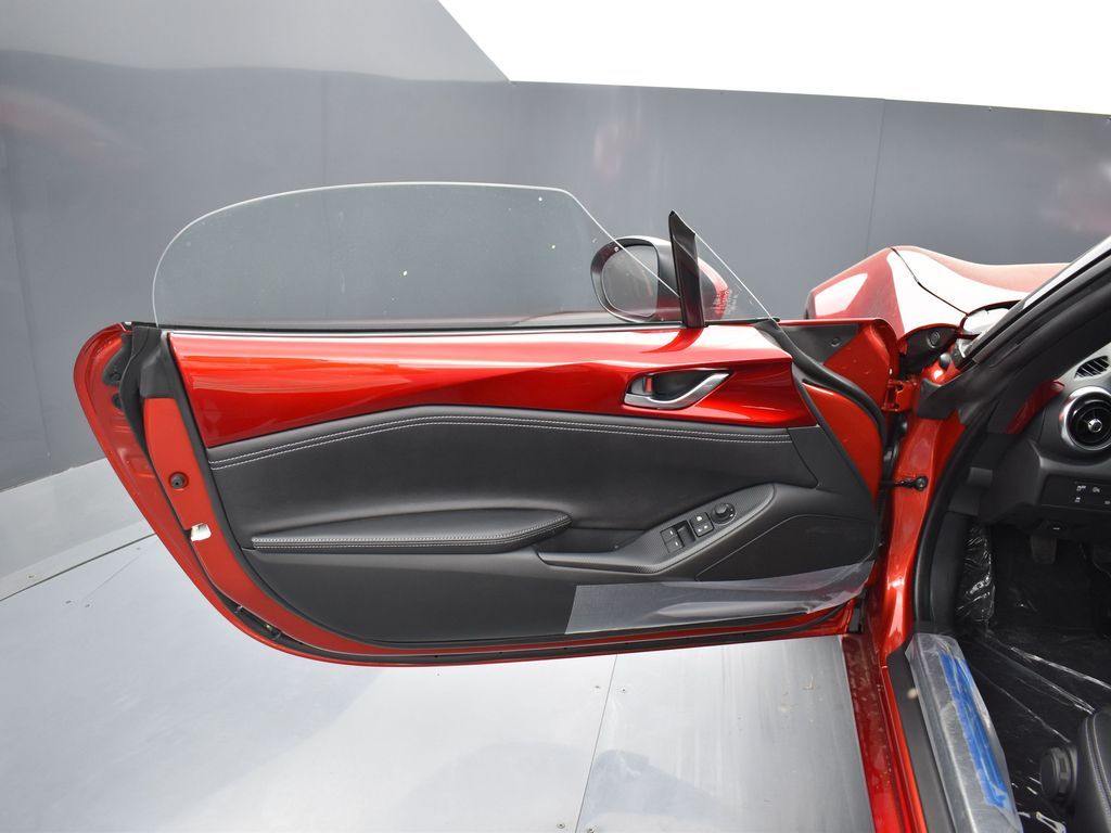 2025 Mazda MX-5 Miata Miata Grand Touring photo 7