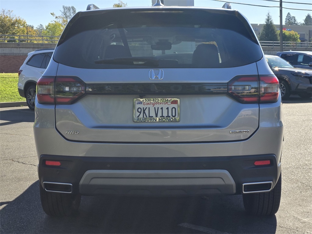2024 Honda Pilot Touring photo 2
