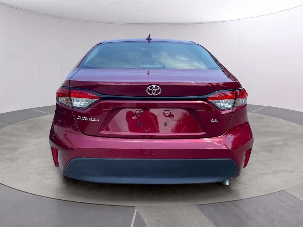 2025 Toyota Corolla LE photo 3