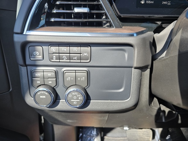 2026 Chevrolet Suburban Z71 photo 16