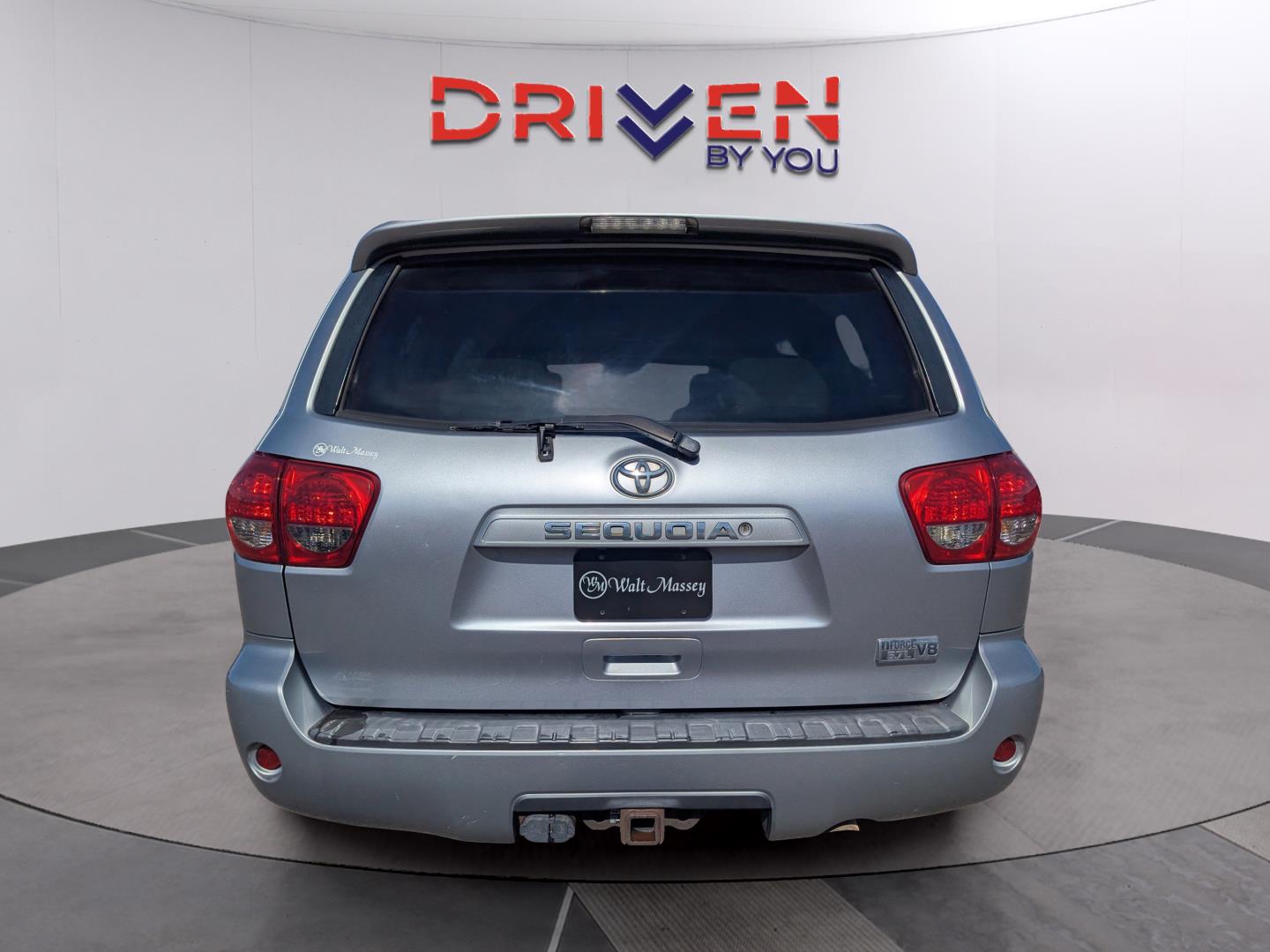 2013 Toyota Sequoia SR5 photo 4