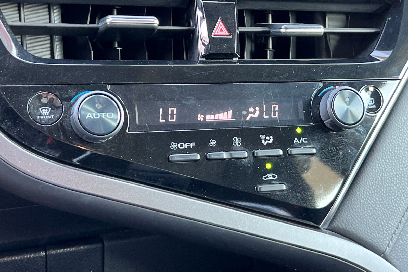 2023 Toyota Camry LE photo 16