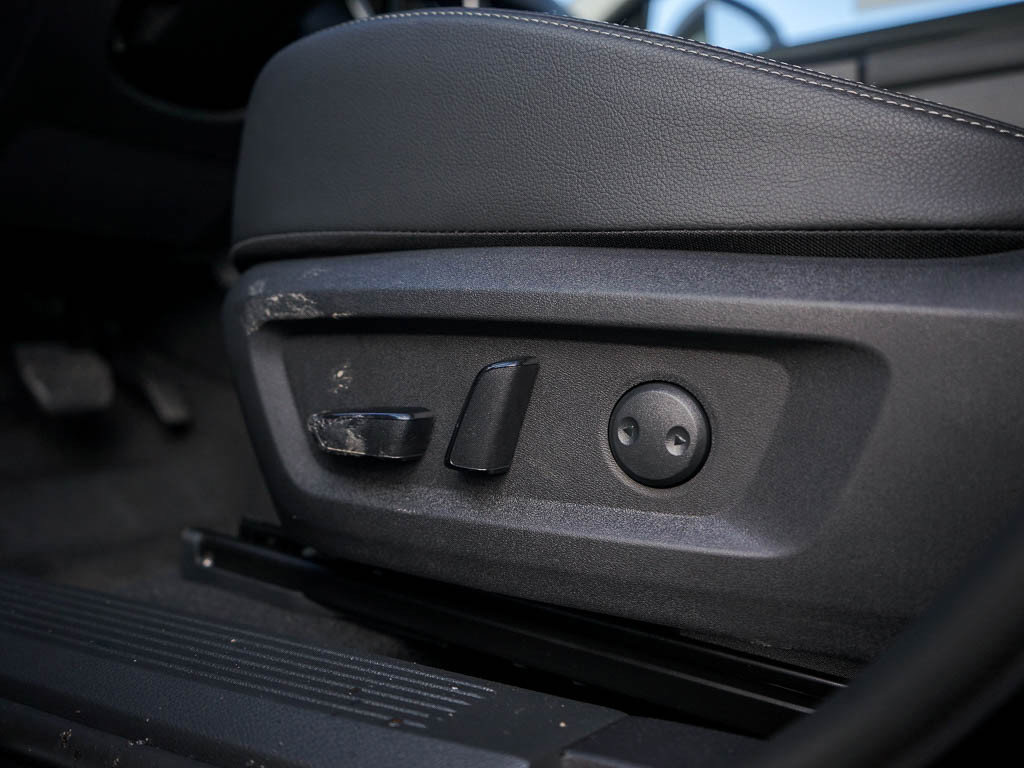 2025 Nissan Rogue SL photo 18