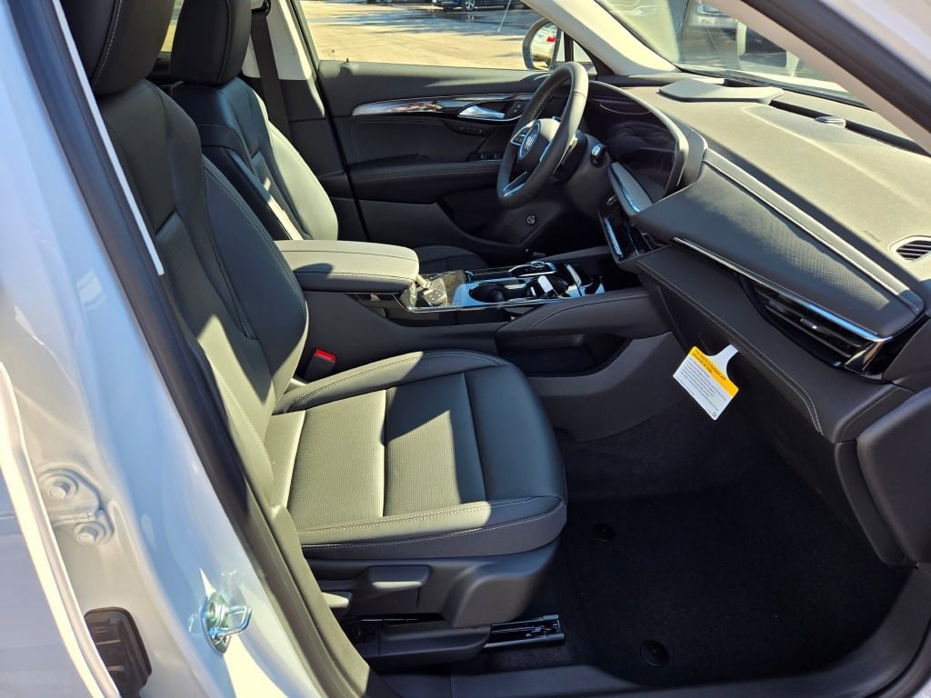 2025 Buick Envision Preferred photo 4