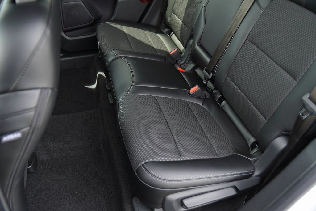 2024 Ford Escape SEL Plug-In Hybrid photo 11