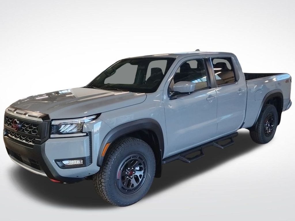 2026 Nissan Frontier PRO-4X's photo