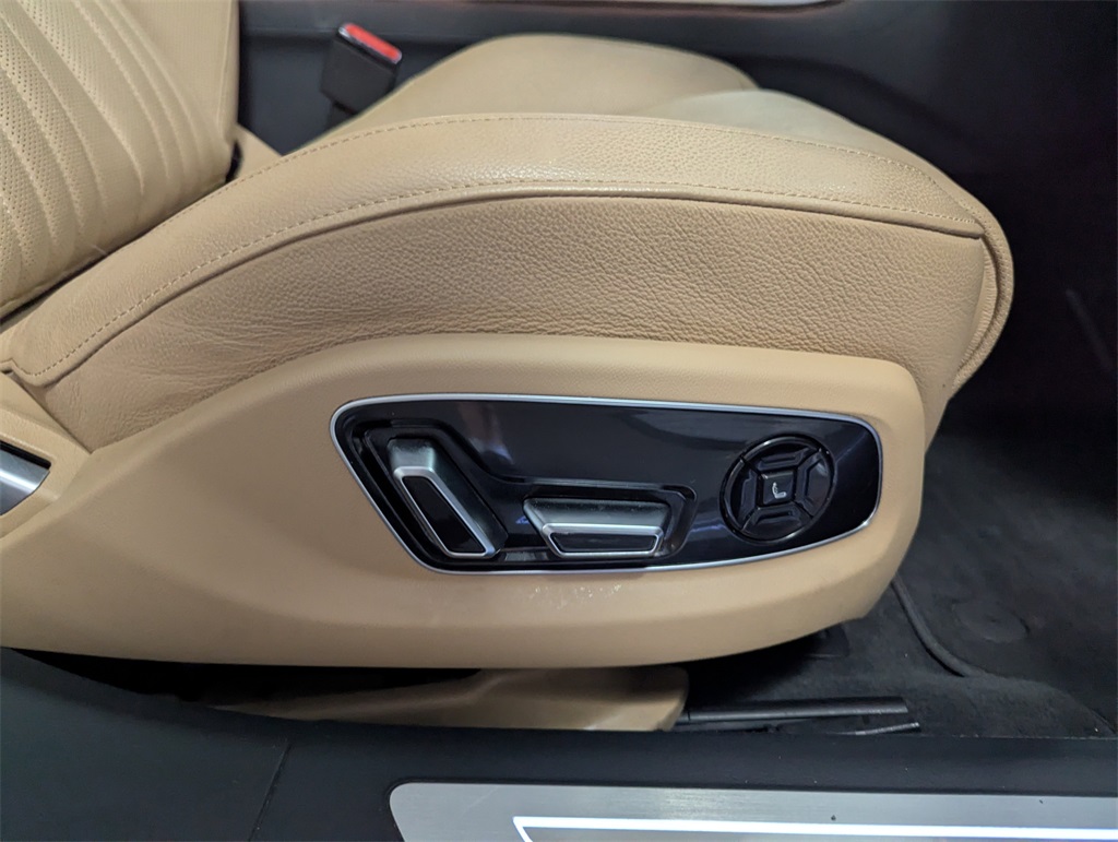 2021 Audi A8 L 55 Quattro photo 38